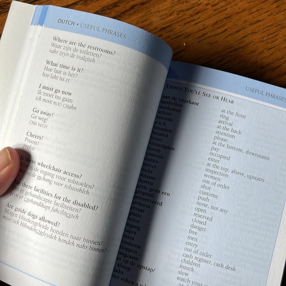 European phrasebook, DK eyewitness, travel guides essential reference travelers - Picture 4 of 7